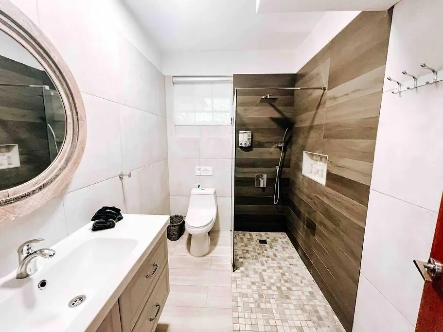 Апартаменты La Casona 1 Modern House Near Ocean Park Сан-Хуан